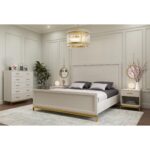 Kore Chandelier - Small - Brass - Clear 18 Kore Chandelier - Small - Brass - Clear 106785 106785 KORE CHANDELIER CLEAR 12