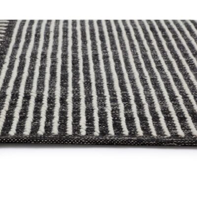 Serene Hand-Woven Rug - Black / White - 5' X 8' 107588 107588 SERENE HAND WOVEN RUG BLACK WHITE 5 X 8 8