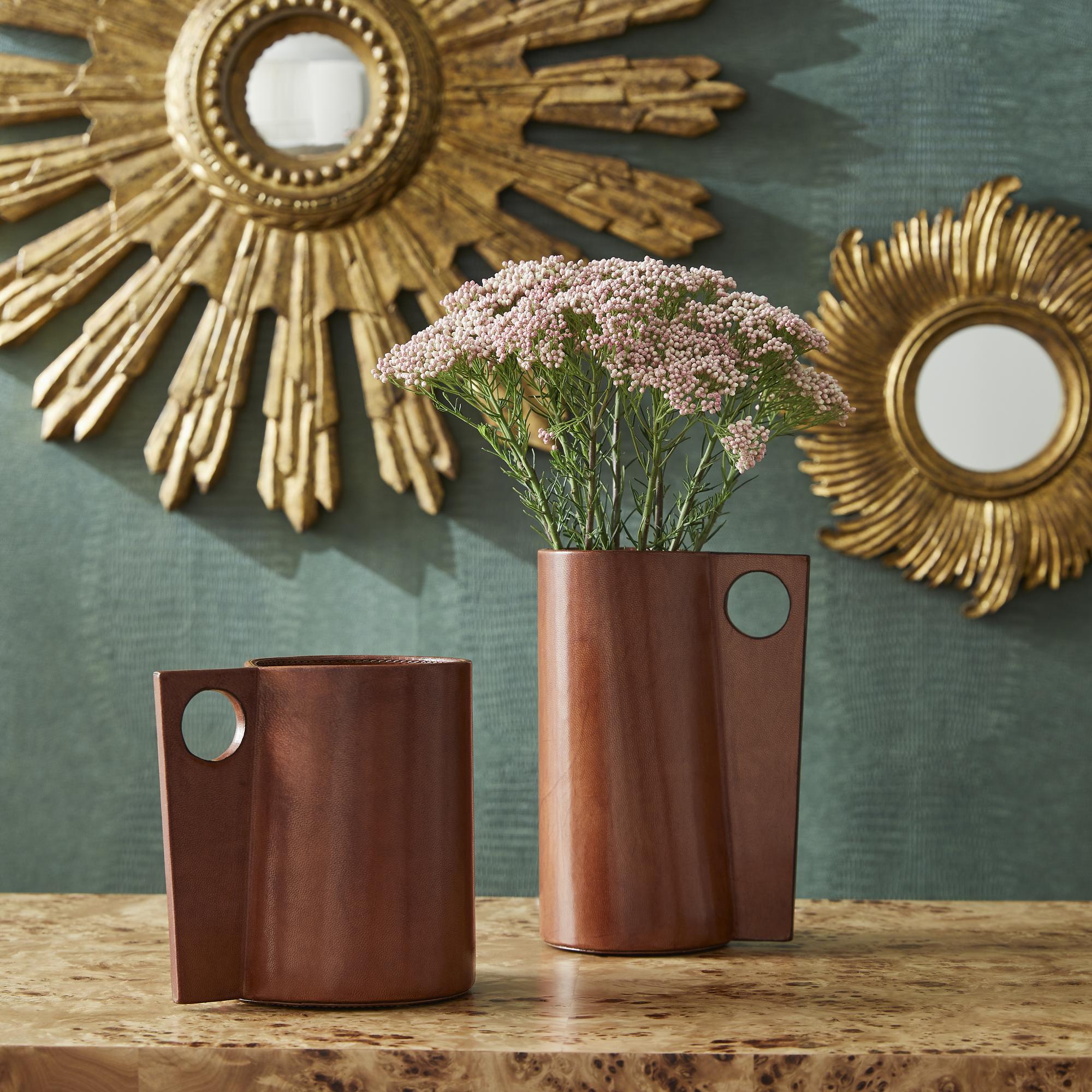 Leather Vase (Sm) 6 Leather Vase (Sm) - Image 6