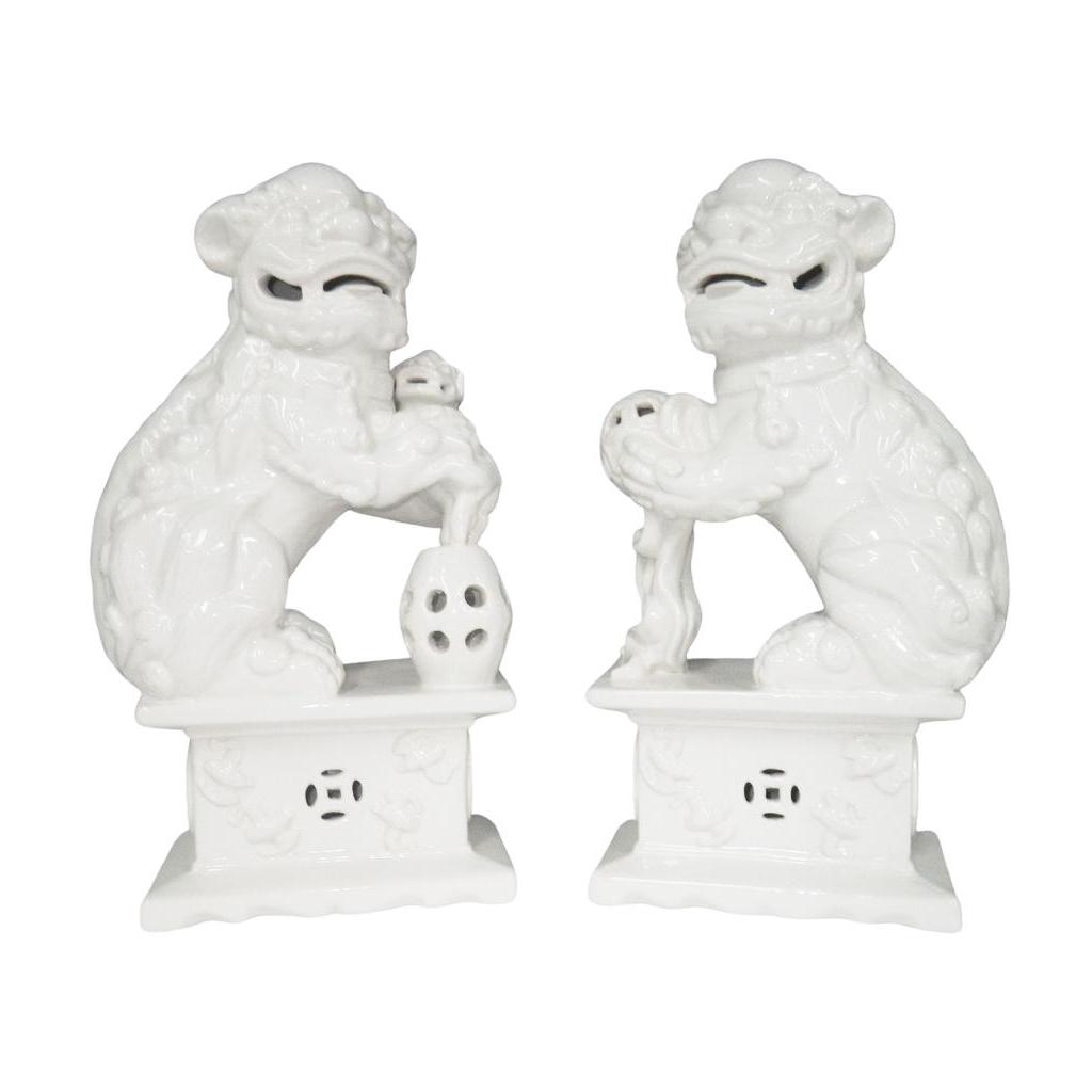 White Foo Dog (PR) 1 White Foo Dog (PR)