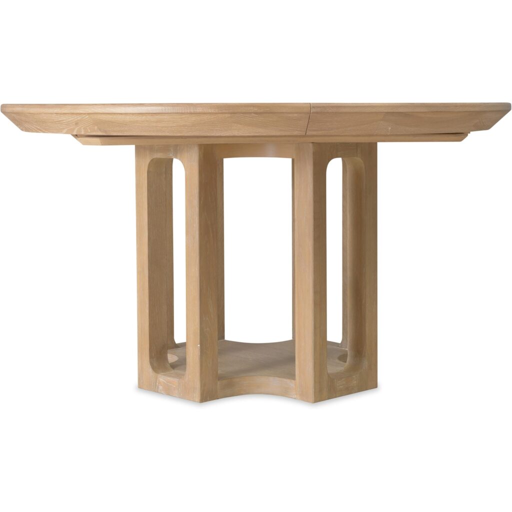 Banyon Bay Round Dining Table with One 18-inch Leaf