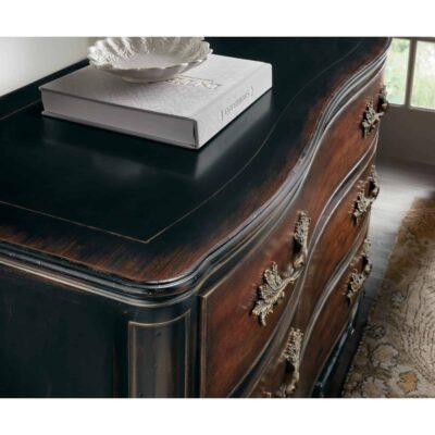 Charleston Three-Drawer Accent Chest 6750-85002-00 6750 85002 00 detail