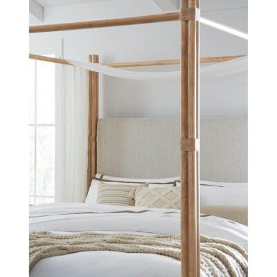 Retreat Pole Rattan Cal King Upholstered Poster Bed w/Canopy 6950-90460-80 6950 90466 80 detail