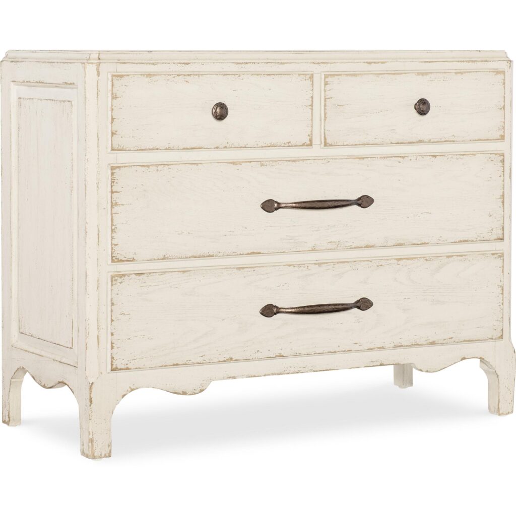 Americana Bachelor Chest