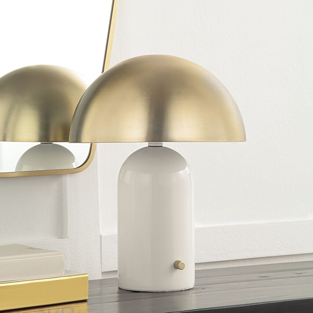 SOLERO Table Lamp - Image 5