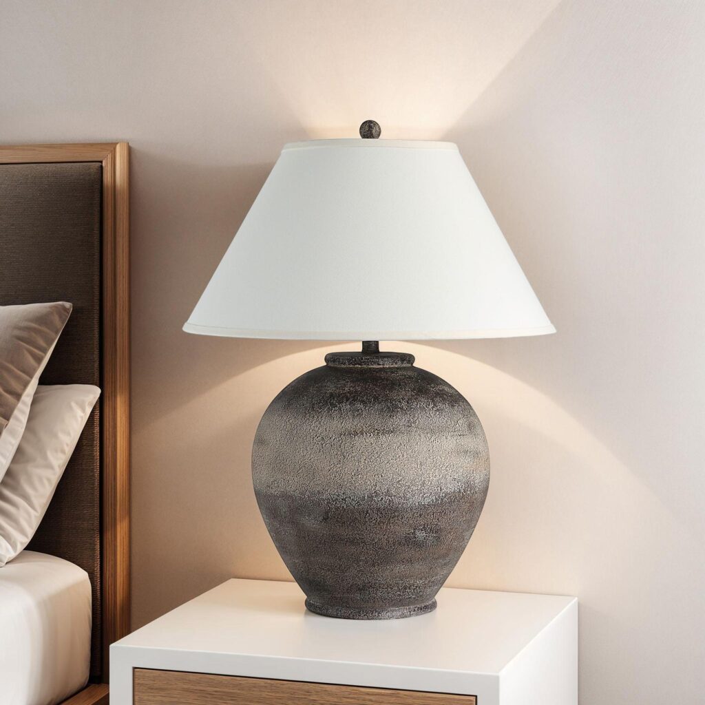 Bronce Table Lamp - Image 4