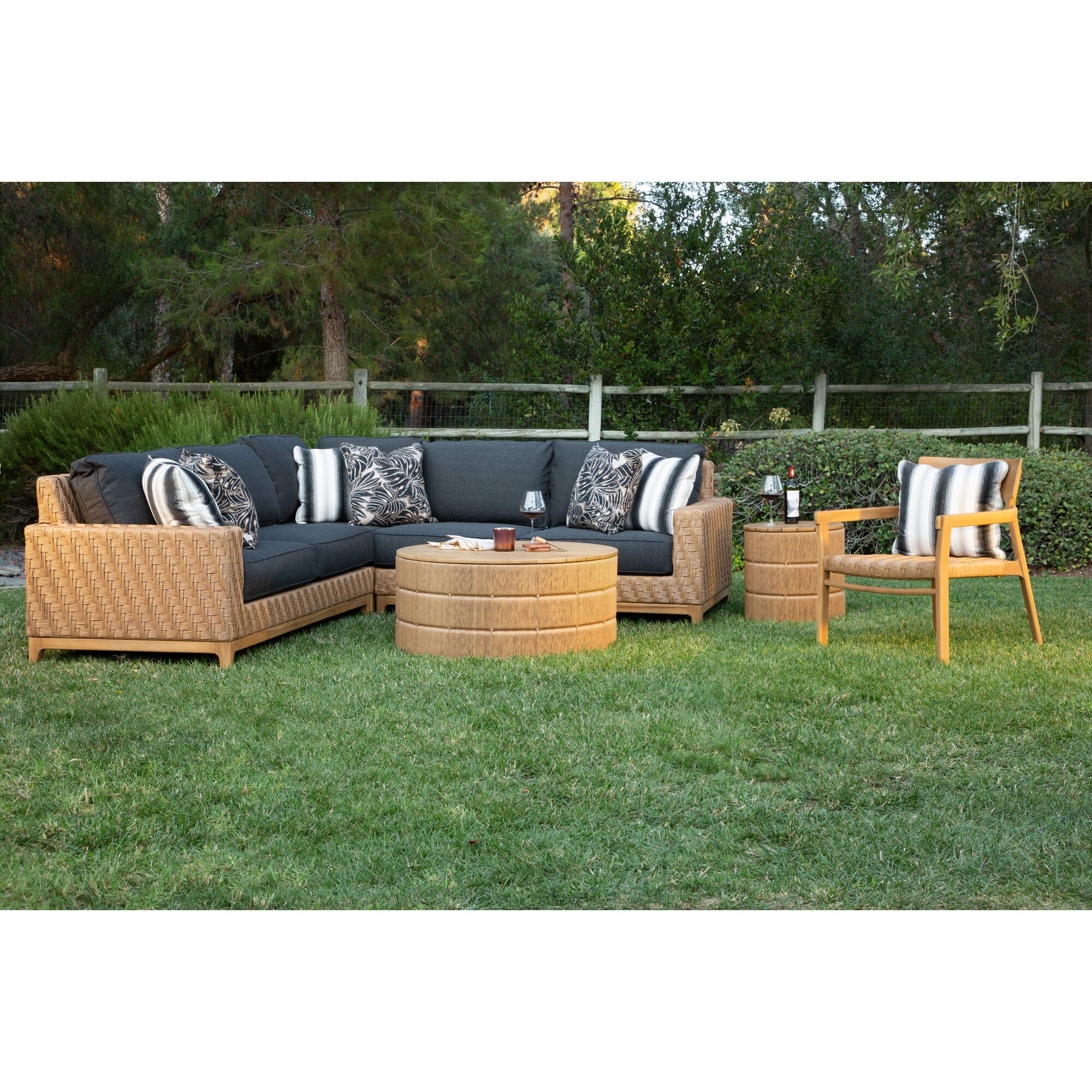 Avalon Wicker Storage Coffee Table 6 Avalon Wicker Storage Coffee Table - Image 6