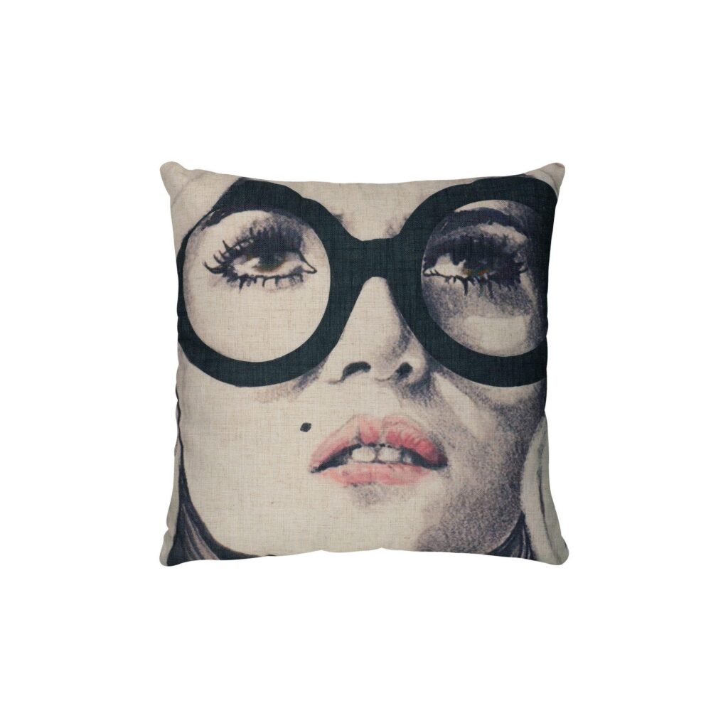 Madelia Pillow