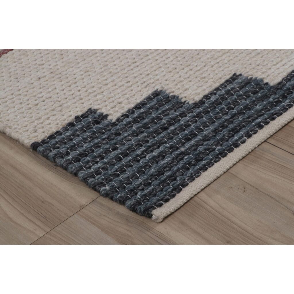 Annie 5' x 8' Rug - Image 3