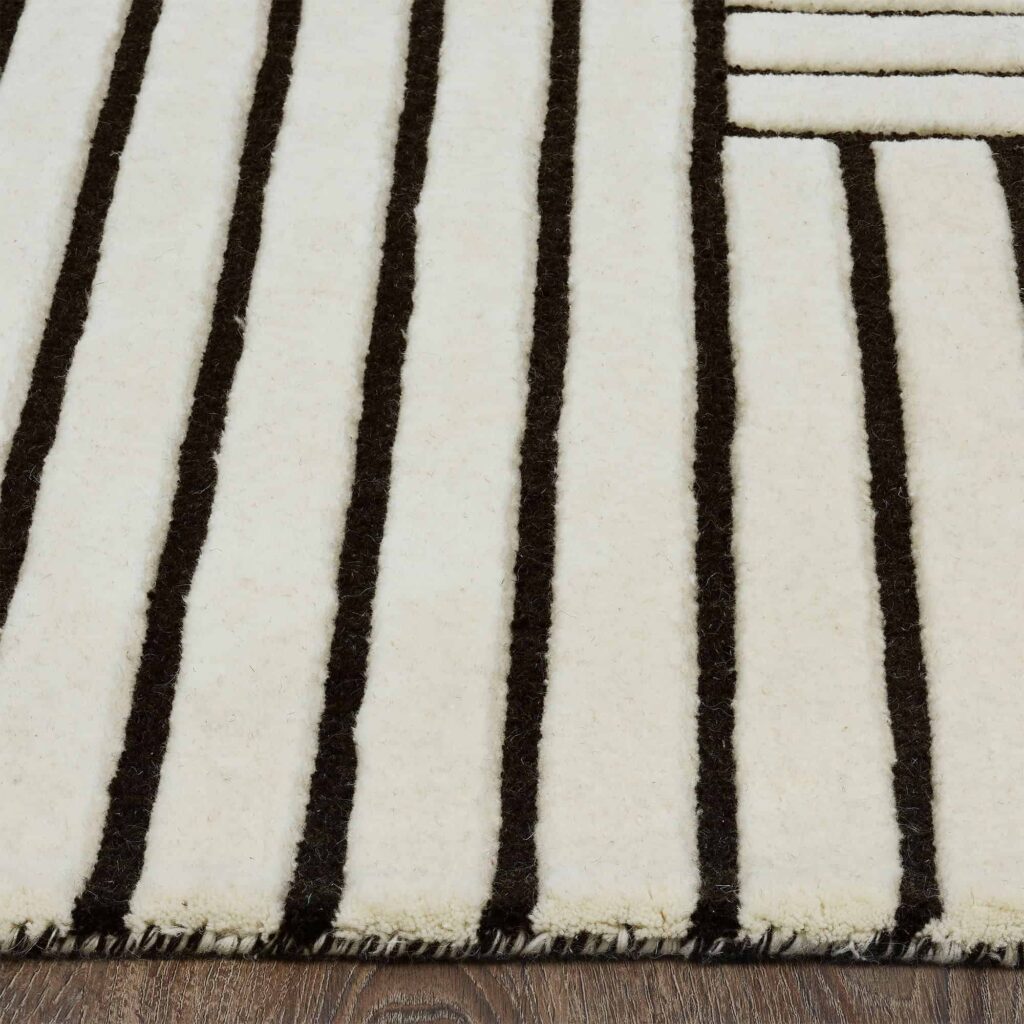 ARCTICA 5' x 7' Rug - Image 3