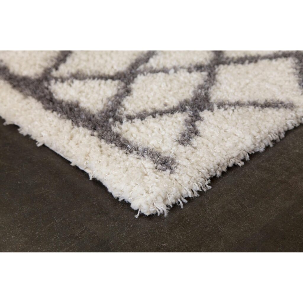 Carrara 5' x 8' Rug - Image 3