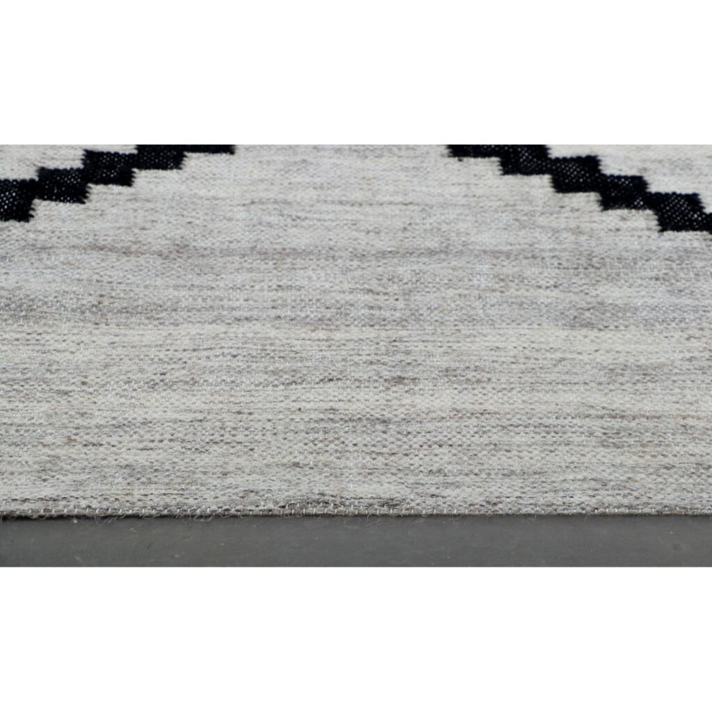 Zaatar 8' x 10' Rug - Image 3