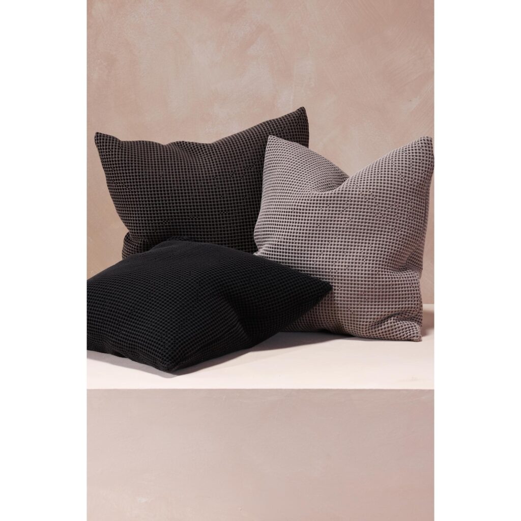 Ria Pillow - Image 5