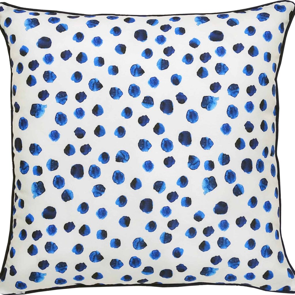 Lustra Pillow